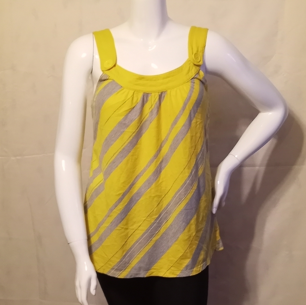 So Sik tank top